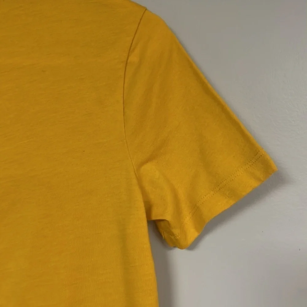 Old Navy Boy /Girl gold Tee Shirt / top, L (10-12)